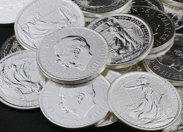 Pure Silver vs. Sterling Silver vs. White Gold